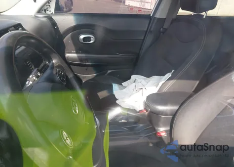 2018 Kia Soul z USA, uszkodzony, nr VIN KNDJN2A25J7605643